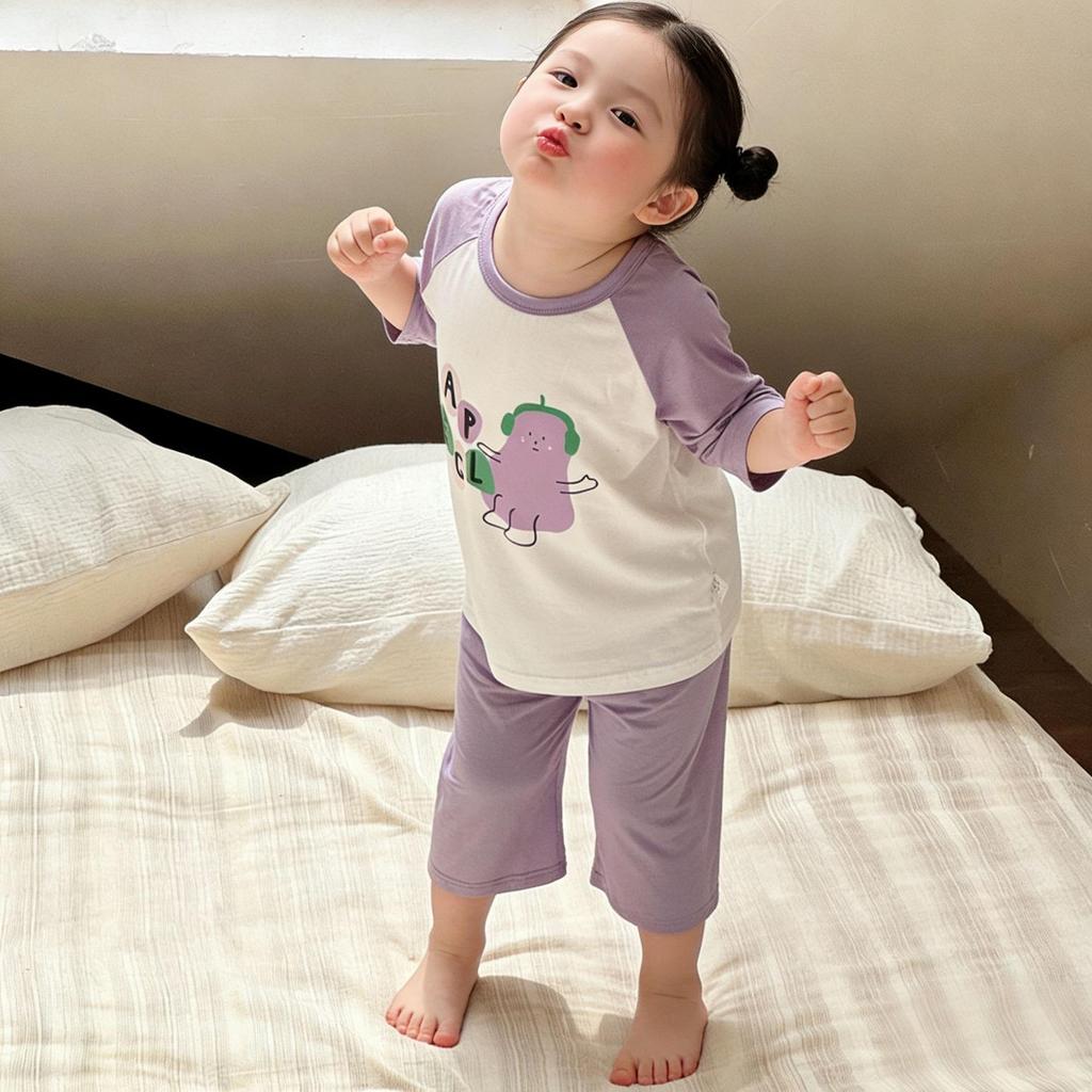 Sommer-Schlafanzug-Set mit Sieben-Ärmeln aus Eis-Seide für Kinder – Süße Loungewear für Jungen & Mädchen