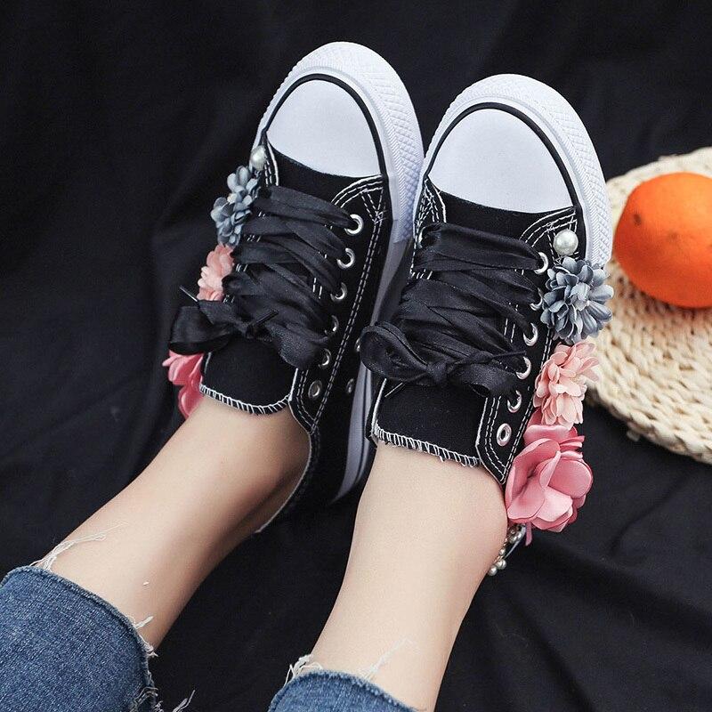 Modne Sneakersy Damskie Ręcznie Robione Kwiatowe Do Biegania Płócienne Nowe Zapatillas Mujer Casual Płaskie Wulkanizowane Białe Buty Jesień Słodkie