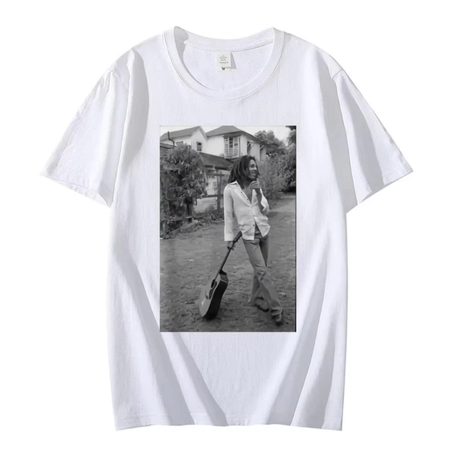 

Боб Марли Черно-белая гитара Новинка Футболка Лето Мужская Женская Винтаж Хип-хоп Оверсайз Футболки с коротким рукавом Готика Уличная одежда S чёрный