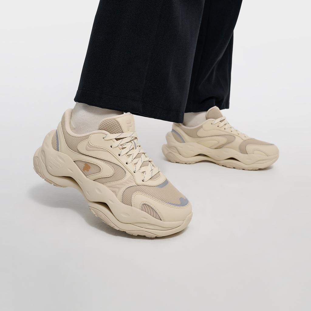 FILA Fusion Cheese Comfortable Versatile Durable Low-Top Lifestyle Casual Shoes Women sneaker Angora-Brown T12W441111FAS