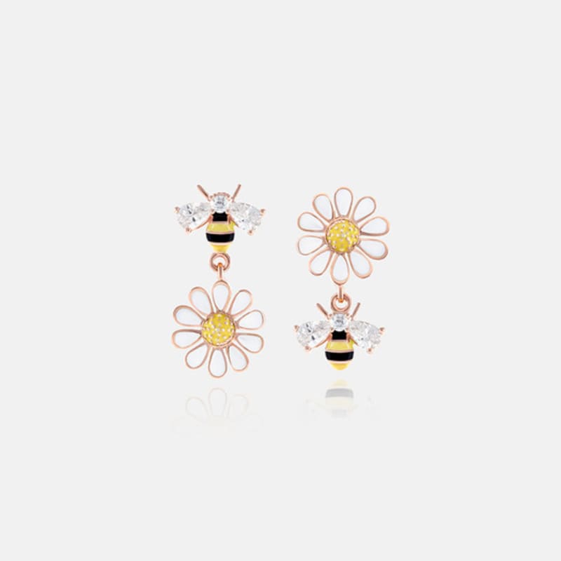 JUDY AND PAUL Flea Honeybee and Flower Unbalanced Earrings