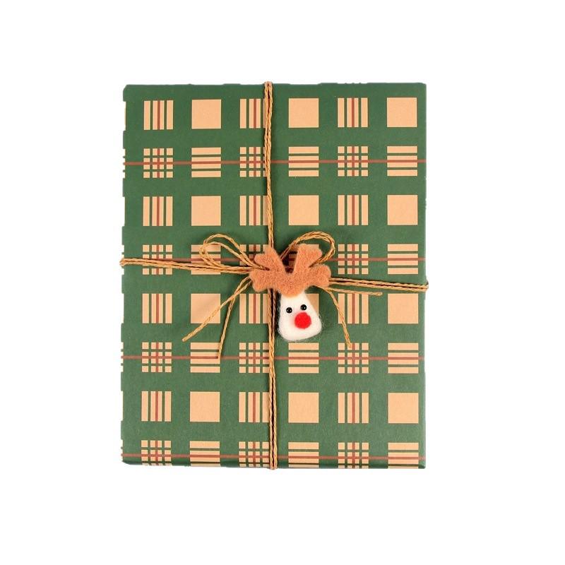 Retro Christmas Gift Wrapping Paper – Kraft Style for Party Gifts and Boxes