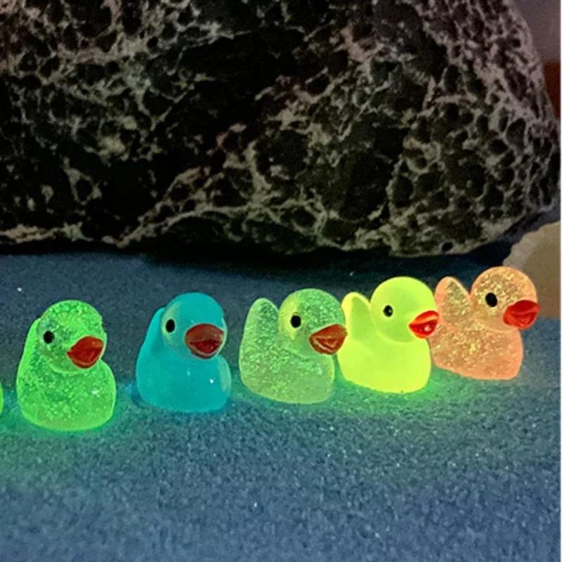 5-20pcs Luminous Micro Landscape Duck Ornaments Handcrafts Small Cute Mini Resin Yellow Duck DIY Resin Dollhouse Decoration
