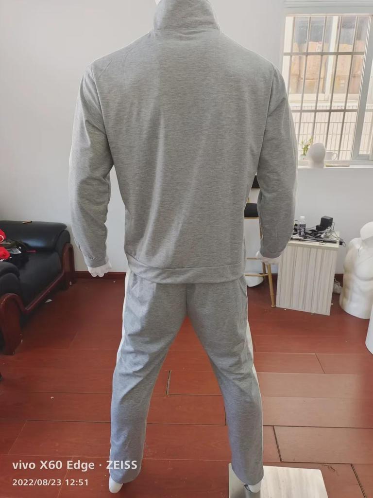 Customizable European and American Autumn/Winter Hooded Sports Suits for Young Men