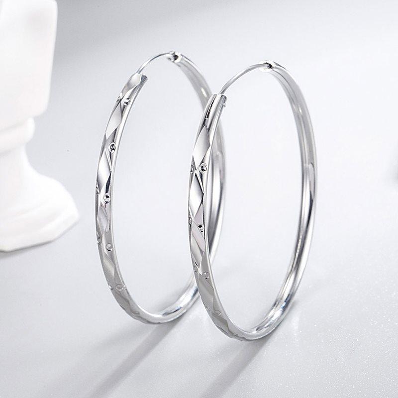 Ohrringe Kreis Mode Temperament Herbst und Winter Schmuck Europäisch und Amerikanisch Leichter Luxus Hoher Sinn Atmosphärische Ohrringe