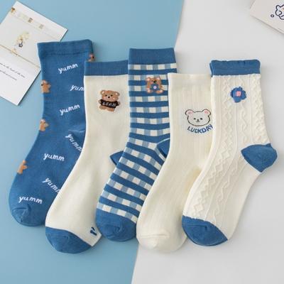 Women's Autumn and Winter Cartoon Bear Mid-calf Socks, Women's Socks, Cotton Sweat-absorbing and Breathable Cotton Socks