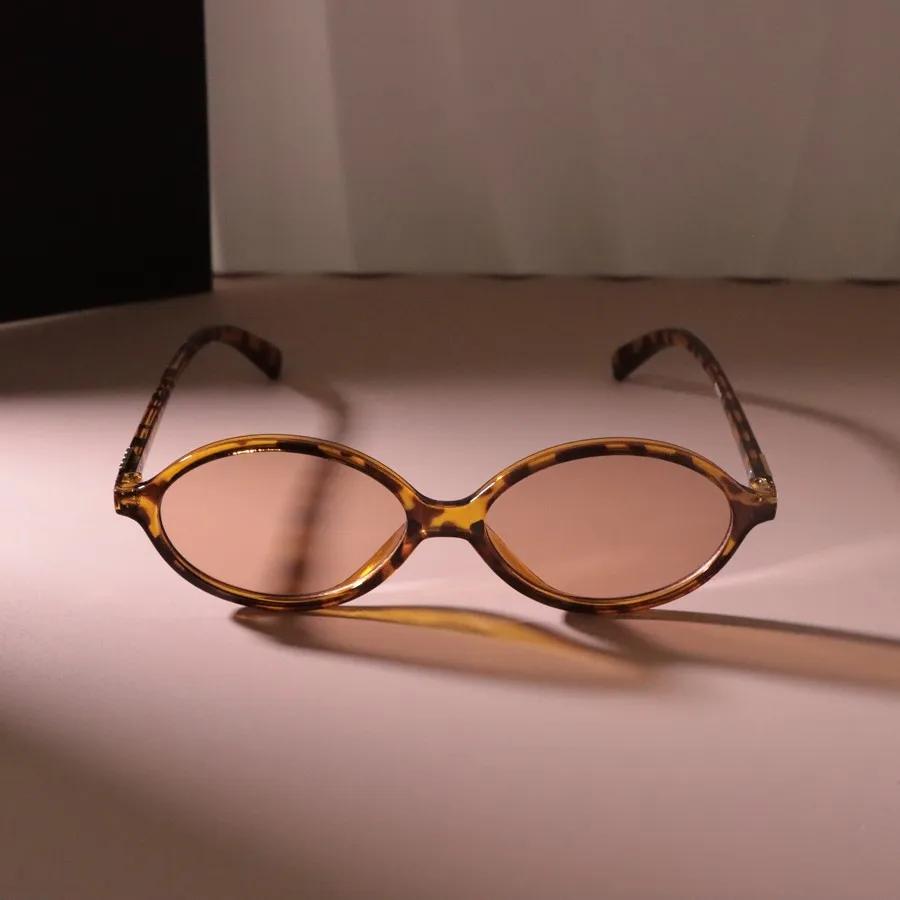 Óculos de Sol Oval Pequeno Armação Casual Mulheres Homens Óculos de Sol Feminino Cores Espelhadas Marca de Designer Moda Óculos de Luxo