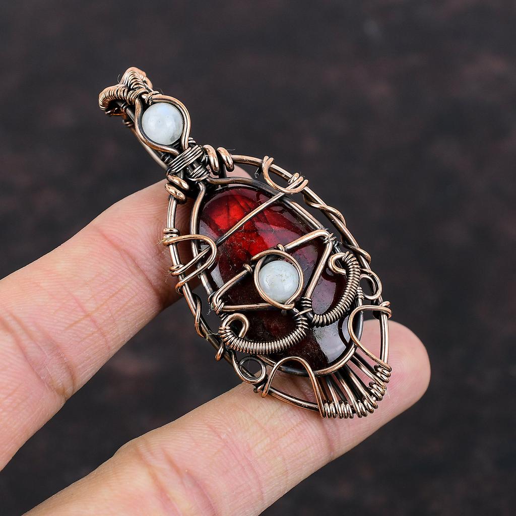 Pandantiv cu labradorit roșu de foc, sârmă de cupru înfășurată în curcubeu, pandantiv cu piatră prețioasă, cadou manual pentru mama, bijuterii din cupru cu piatră prețioasă