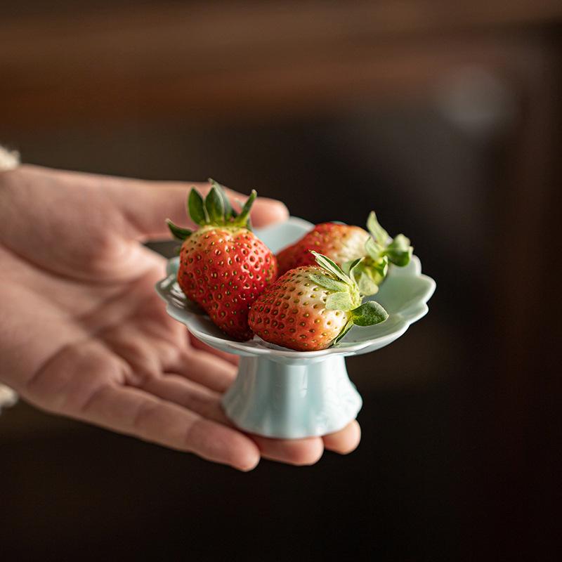 Chinese Style Ceramic Dessert Plate - Exquisite Small Tray for Mooncakes and Snacks, 2025 New Design