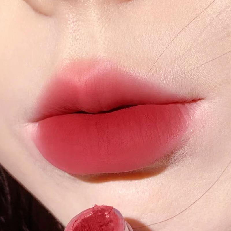 Velvet Matte Lip Glaze Waterproof Long Lasting Non Stick Cup Pigmented Lip Mud