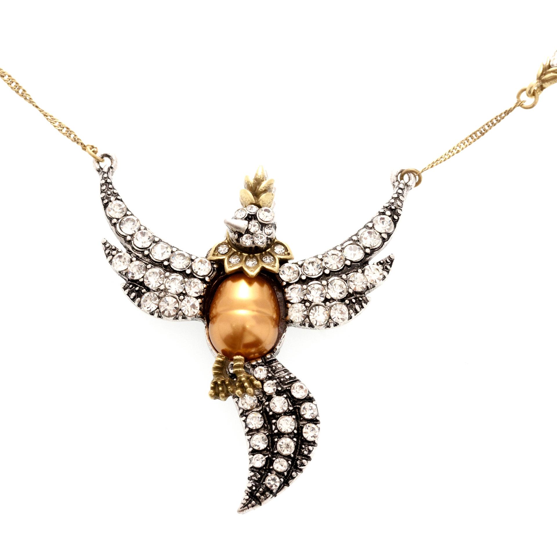 

Retro Angel Necklace Women S Winter Light Luxury Niche Design High-End Eagle Love Collarbone Chain For Girlfriend Gift