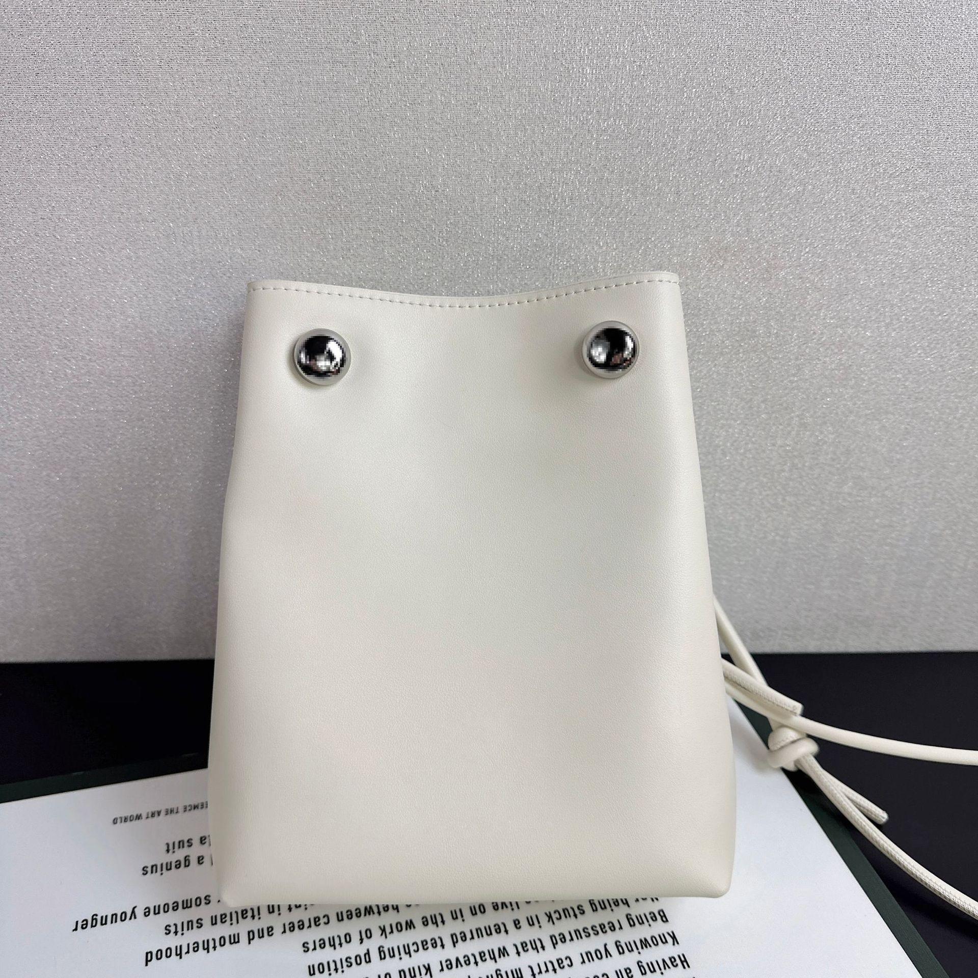 

Mobile Phone Bag, Genuine Leather, High-end Feel, Crossbody Bag, Cowhide, Lightweight, School Style, Single-shoulder Small Bag for Women 16x21x7cm білий