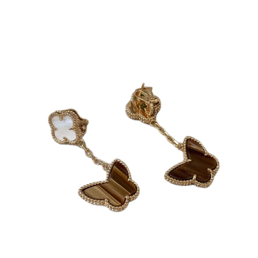 Pendientes de Botón de Nácar Natural de Trébol de Cuatro Hojas con Colgante de Mariposa y Diseño de Borla Pendientes Elegantes, Delicados y Versátiles para Mujer