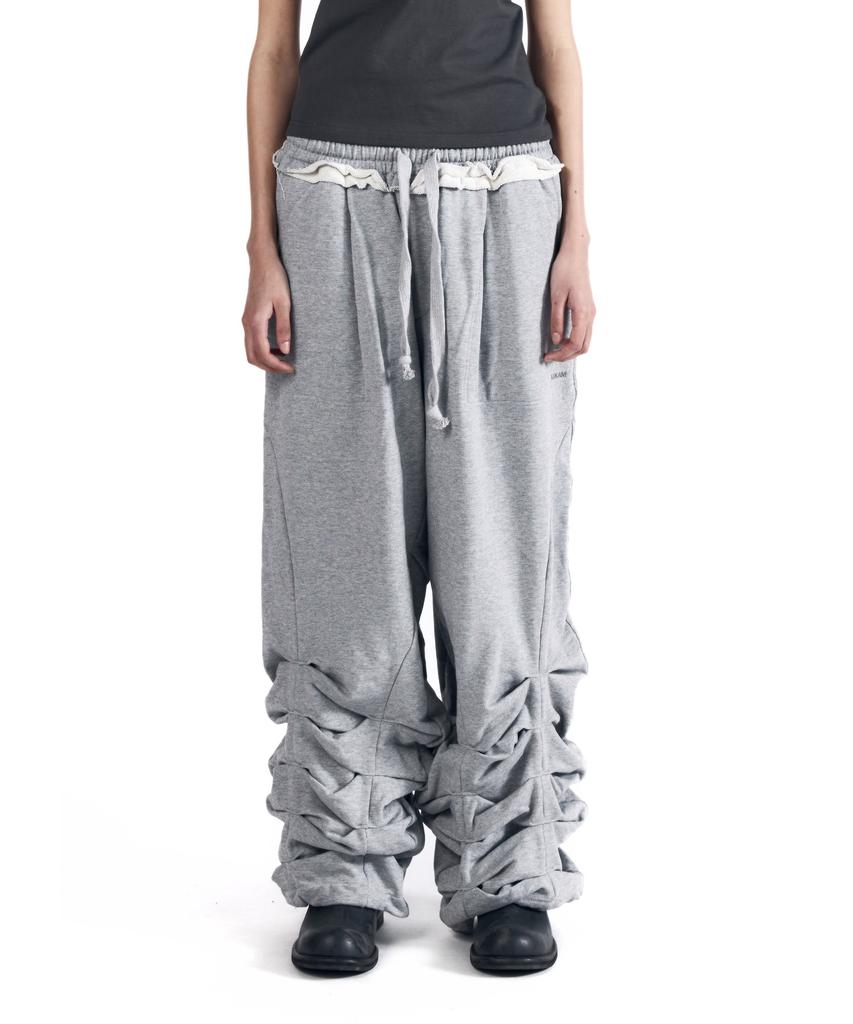 AAKAM Sediment Pin-Tuck Sweatpants (Gray)