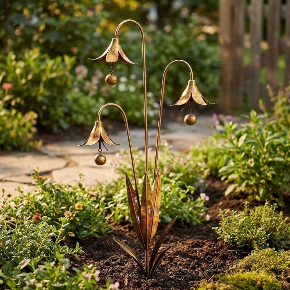 Iron Art Metal Flower Garden Stake Flower Shape Garden Sculpture Floral Stake Ornament  Patio