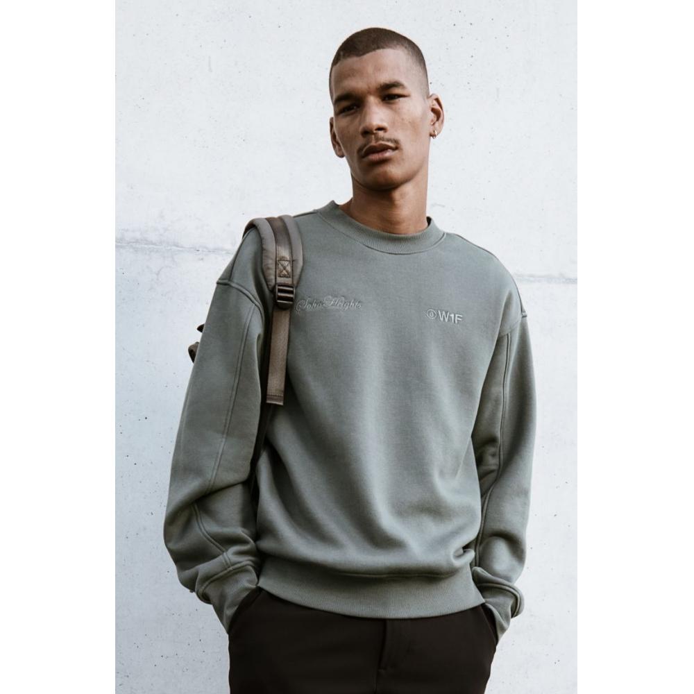 

HM вышитые свитераHirt Sage Green soHo HeighHts S