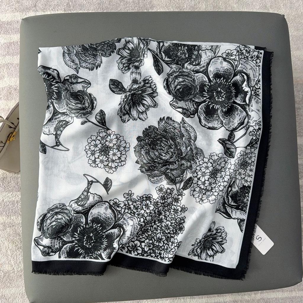 New four-sided loose beard large square scarf black and white camellia warm shawl with printed silk scarf women
