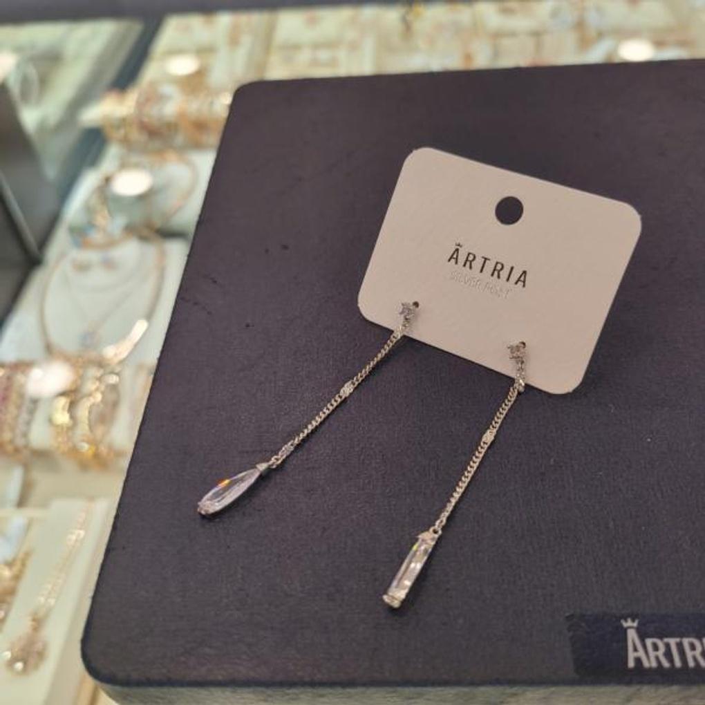 ARTRIA Waterdrop Cubic Drop E Crystal Earrings PPAERCR0001WHF