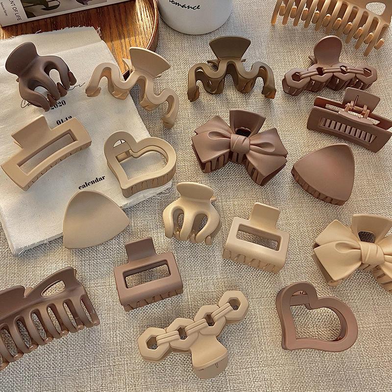 

New Hair Claws Elegant Acrylic Hairpins Barrette Crab Hair Clips Headwear for Women Girls Fashion Hair Accessories Gifts