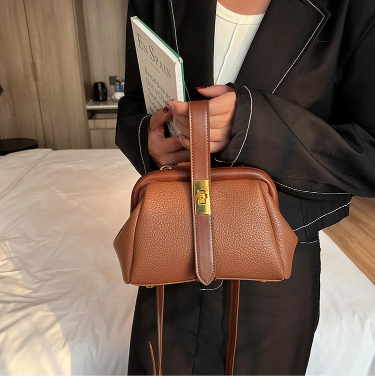 

Сумка женская сумка 2022 модная новая сумка с рисунком личи модная универсальная сумка через плечо коричневый