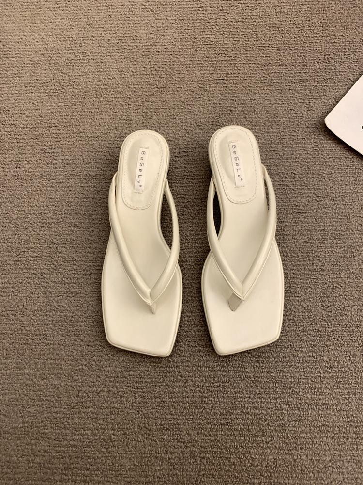 Französische Sandalen dicker Absatz silberne Sandalen Rock 2025 mit Zehensandalen Oberbekleidung Damen Strand Sommer neu