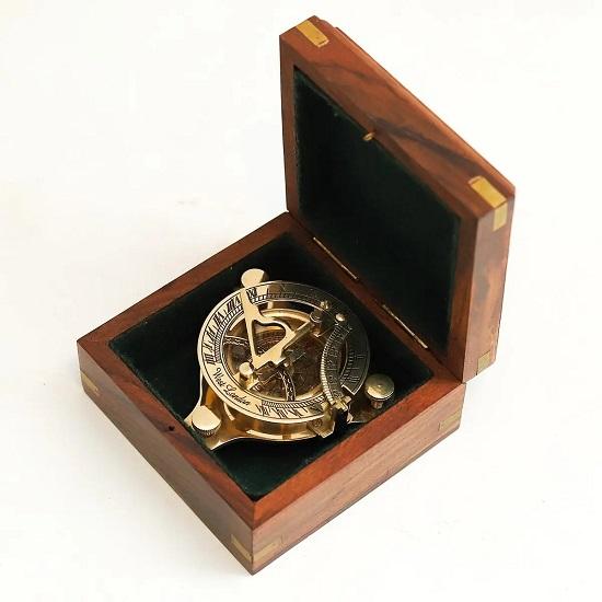 Brass Sundial Compass with Wooden Box,  Compass 10.16 cm Christmas Anniverasry Wedding Graduations Fathers Day Gift