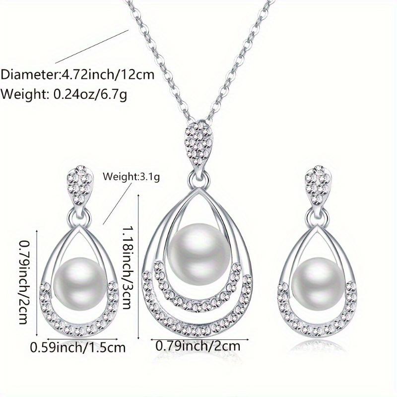 Three-piece set, including a luxurious and elegant minimalist waterdrop design necklace and matching earrings, perfect as a wedding jewelry gift