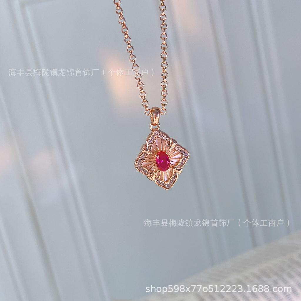 Italian Brass Cherati Ruby With Diamonds And White Fritillary Necklace Light Luxury High-End Design