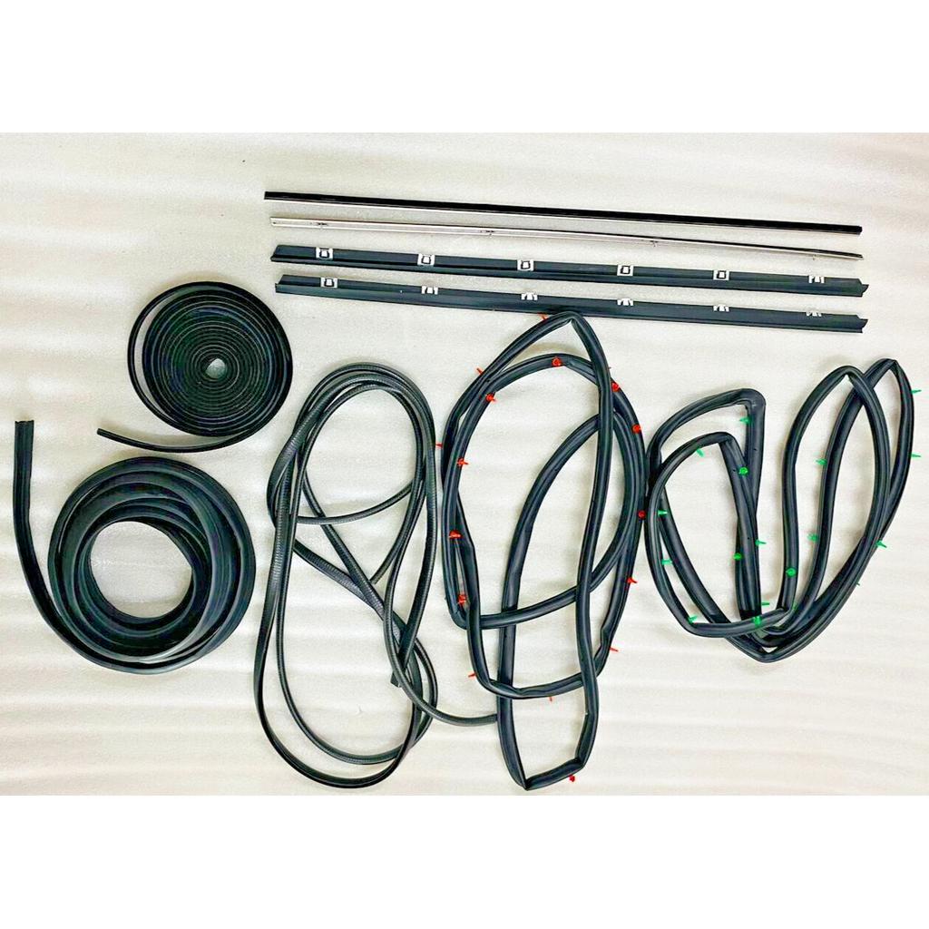 Suzuki Samurai SJ410 SJ413 Door Window Trim Molding Seal Garnish Whisker |Fit