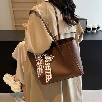 Tote Bag Women's Large-capacity Popular New Niche Design Bag Fashion Handbag