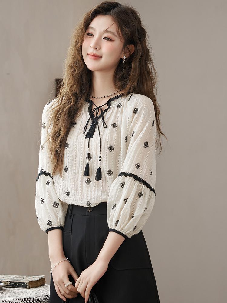 Mishow Women Blouse 2024 New Vintage Floral Lace Collar Long Sleeve Commuter Loose Casual All-match Clothing Tops MXD13X1358