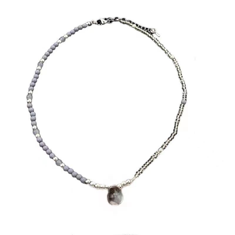 

Niche design black and white splicing handmade beaded necklace women s light luxury niche temperament collarbone chain tide