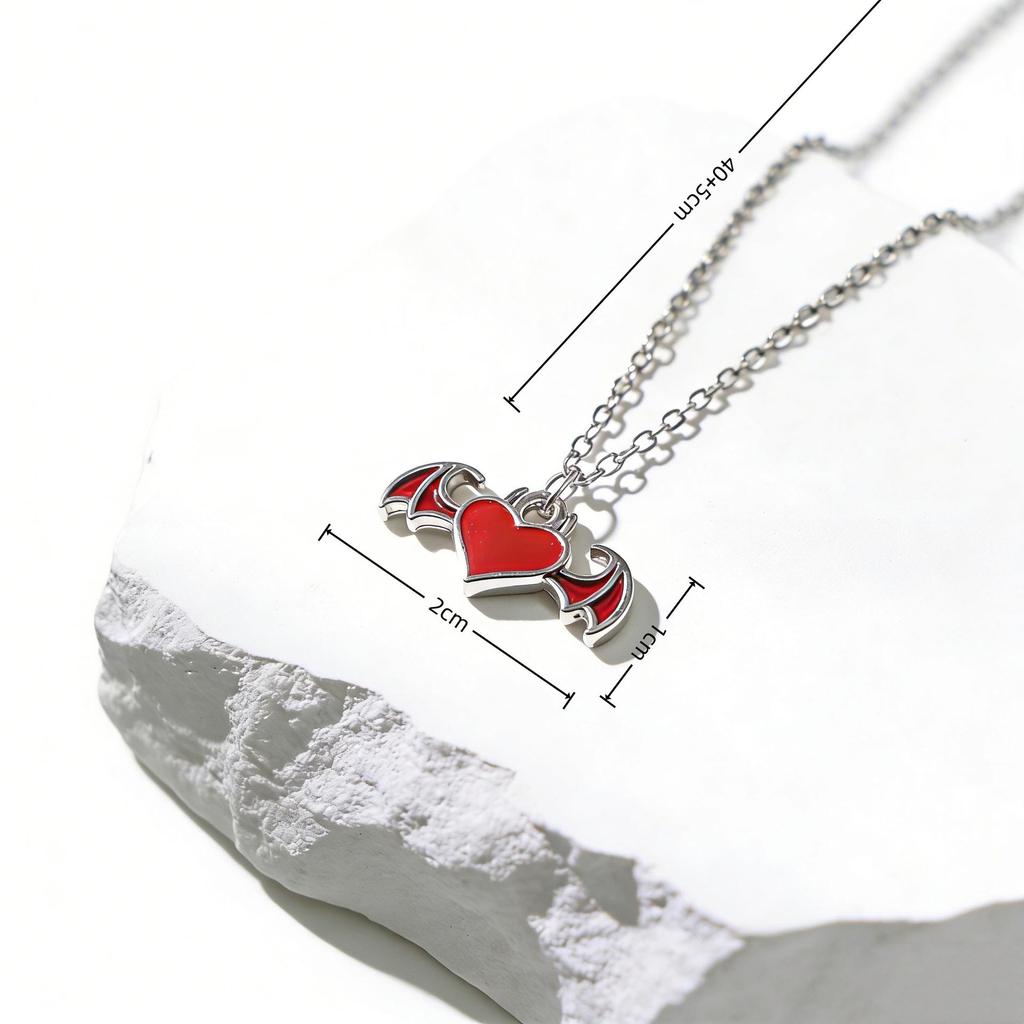 Red Heart Wing Necklace: Girly Bat Wing Pendant, Versatile Influencer Style