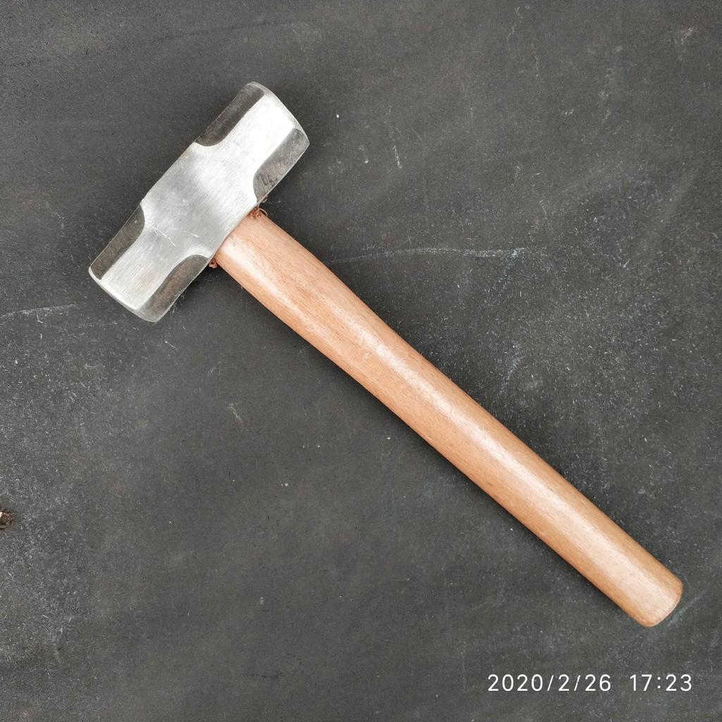 Polished Iron Hammer with Wooden Handle (Two-Pack: 4P, 6P, 8P)