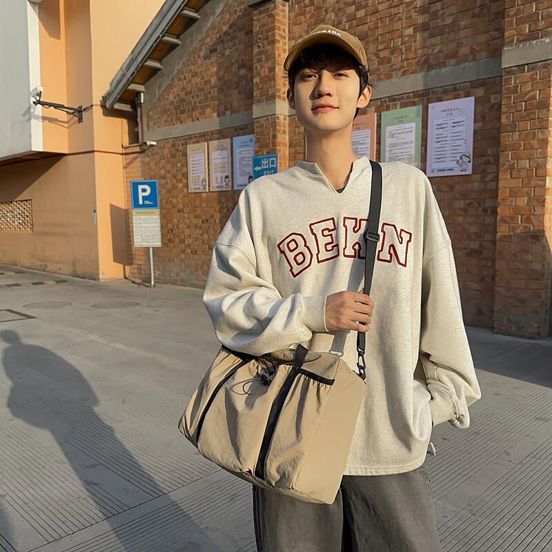 ZuoYou Large Capacity Lightweight Travel Duffel Bag