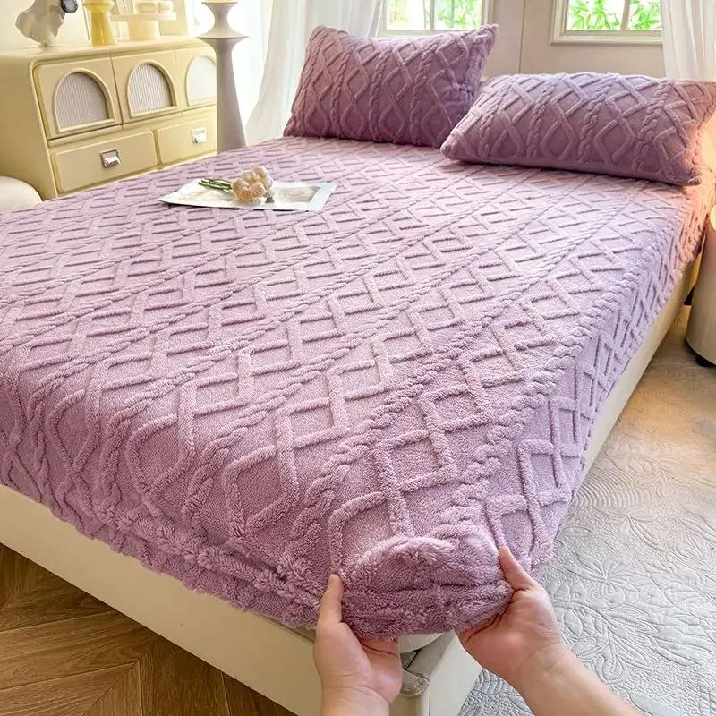 Flannel Sheets Fashion Solid Color Jacquard Comfortable Soft Elastic Bedspread Coral Fleece Fluffy Fitted Bed Sheets for Bed