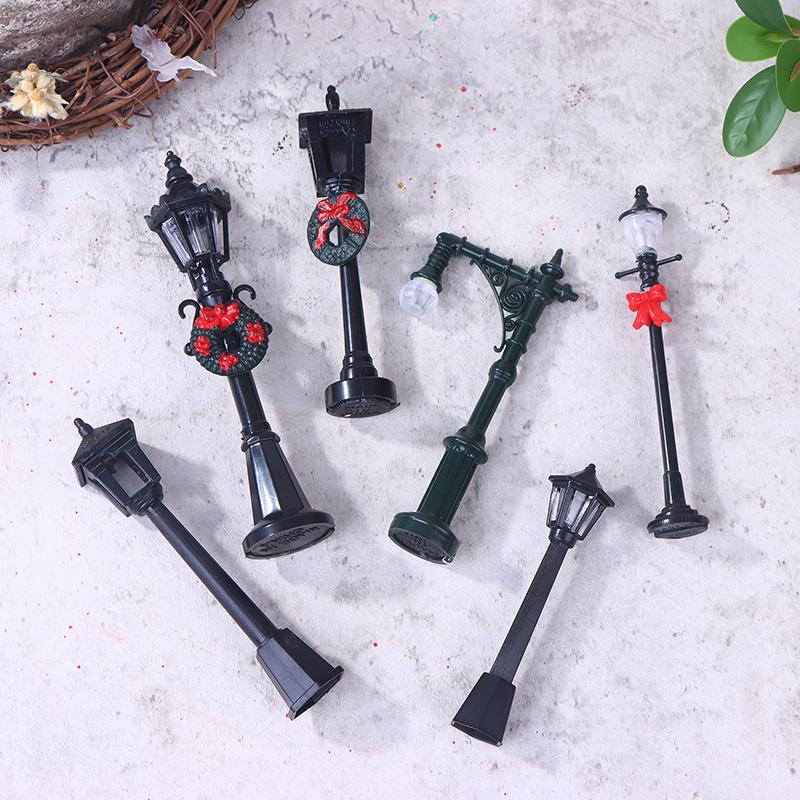2/12 Stück Puppenhaus Mini Weihnachtsstraßenlaternen Gartenstraßenlaternen Simulationsmodell Miniaturen Lichter Ornamente Heimdeko