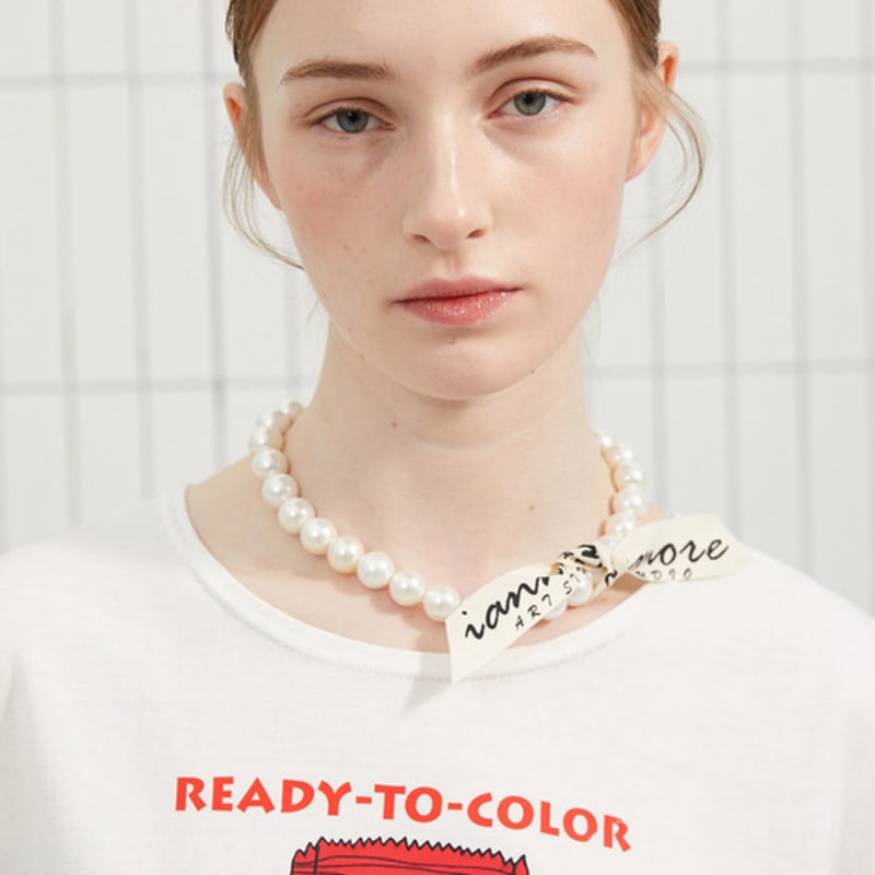 Iannmore Logo Tape Big Pearl Necklace