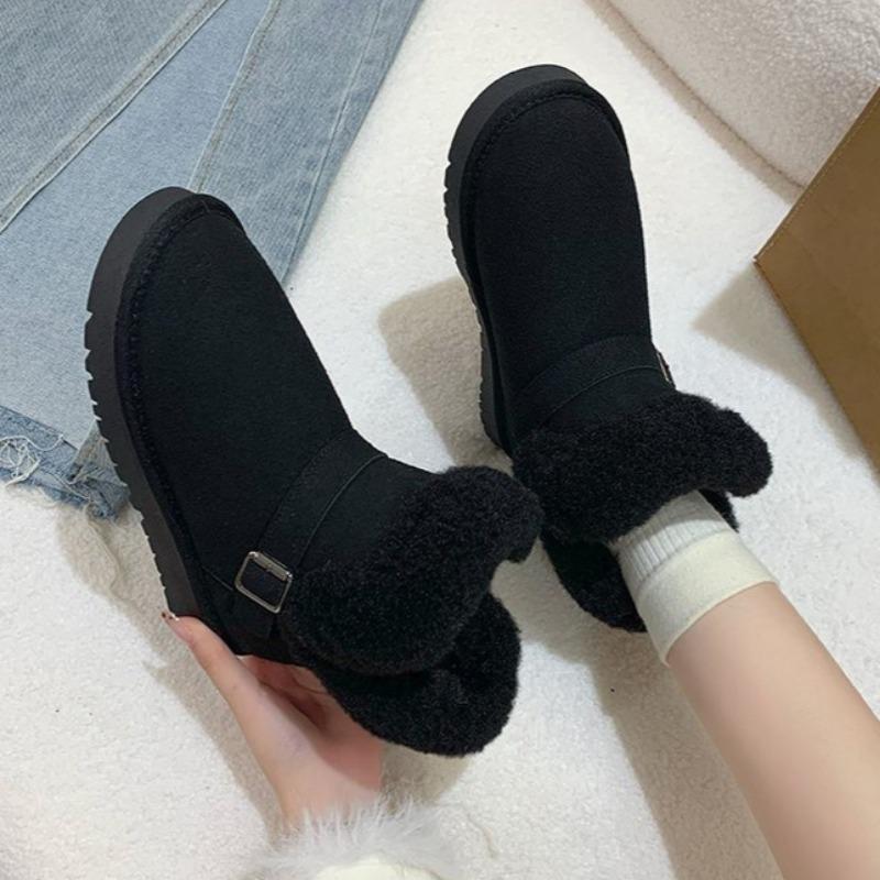 

Зимние теплые новые женские модные повседневные замшевые плюшевые сапоги на плоской подошве с пряжкой и коротким каблуком на платформе для женщин 40 чёрный