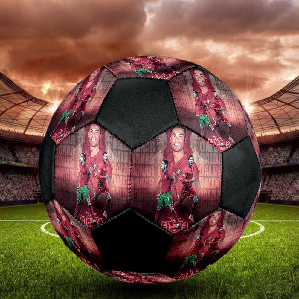 1 pièce Cristiano Ronaldo taille 5 ballon de football PrahaBallon de Football Indoor Coloré Tous Âges Cousu à la Machine PVC Prêt pour la Compétition Durable Haut Rebond