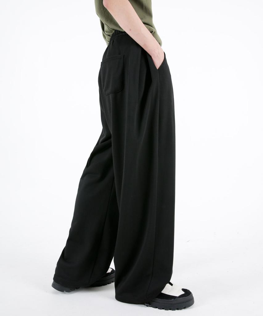 UMM Four-Tuck Terry Training Pants With Drawstring Hem 3 Colors