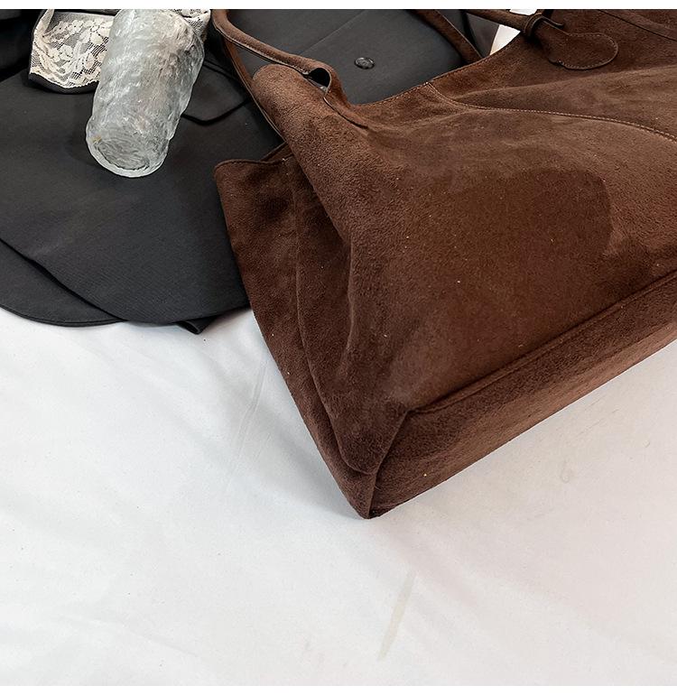 Myriad Velvet Large-Capacity Shoulder Bag - High-End Suede Vintage Tote