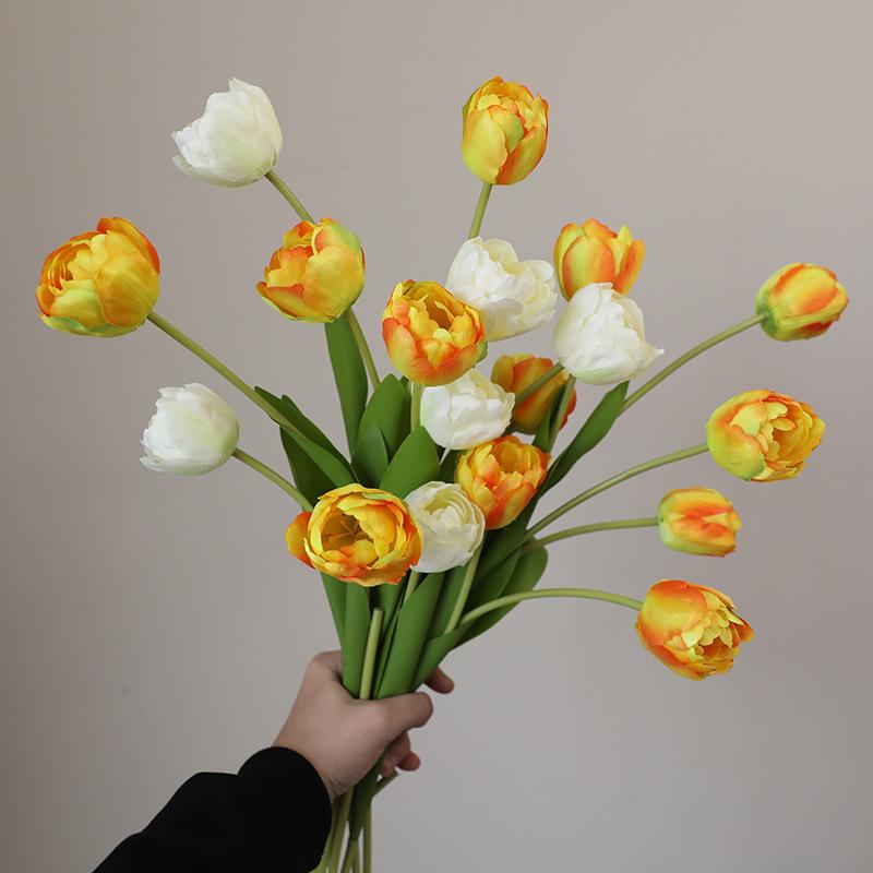 Artificial Tulips Vibrant Floral Arrangement Wedding Flowers Silk Fabric Artificial Flower For Special Occasion Romantic Table