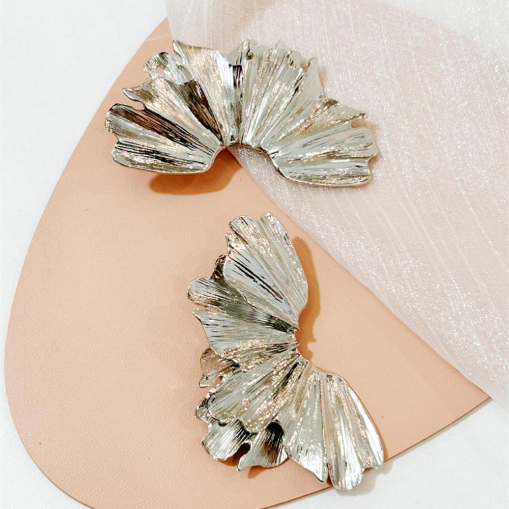 Punk Exaggerated Gold Plated Wrinkled Leaf Earrings For Women Symmetric Fan-shaped Statement Earring Vintage Zircon