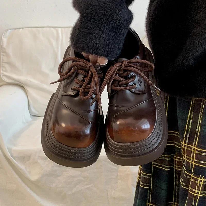 

Винтажные туфли Мэри Джейн на платформе, коричневые, женские, модные туфли с неглубоким вырезом и шнуровкой, лаконичные туфли на квадратном каблуке 35 коричневый