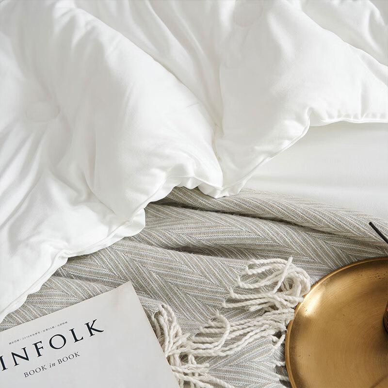 Aolis All-Season Knitted Cotton Duvet