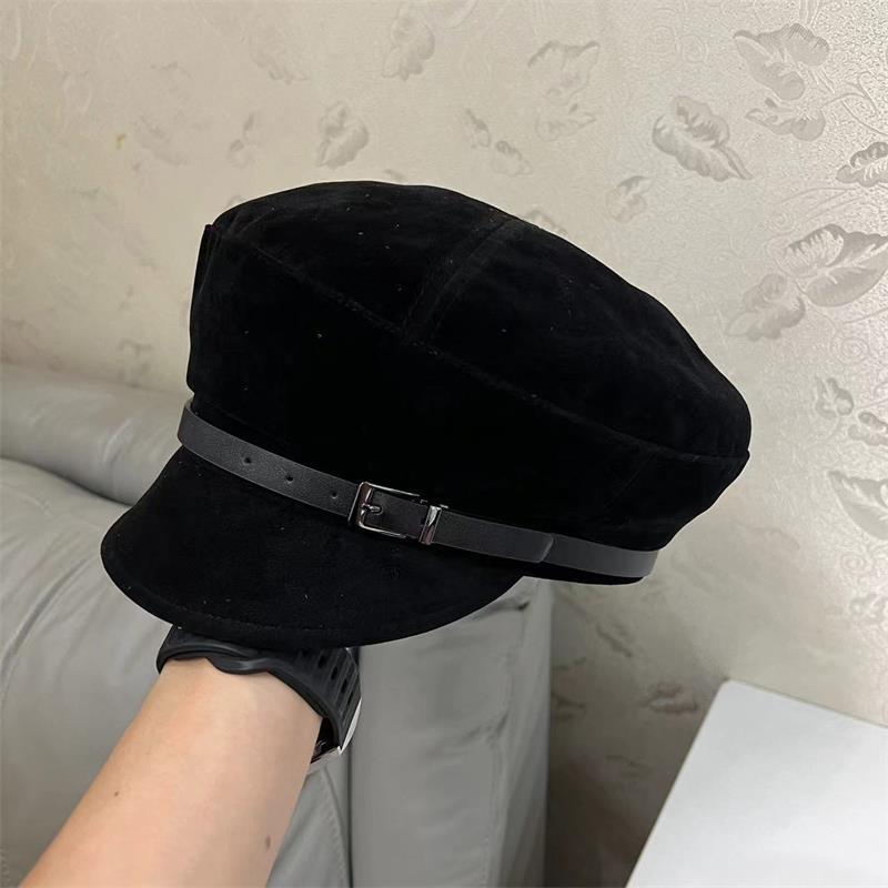 Autumn and Winter Belt Splicing Polished PU Leather Flat Top Hat Women's Niche Short Cover All-match Crooked Trendy Hat