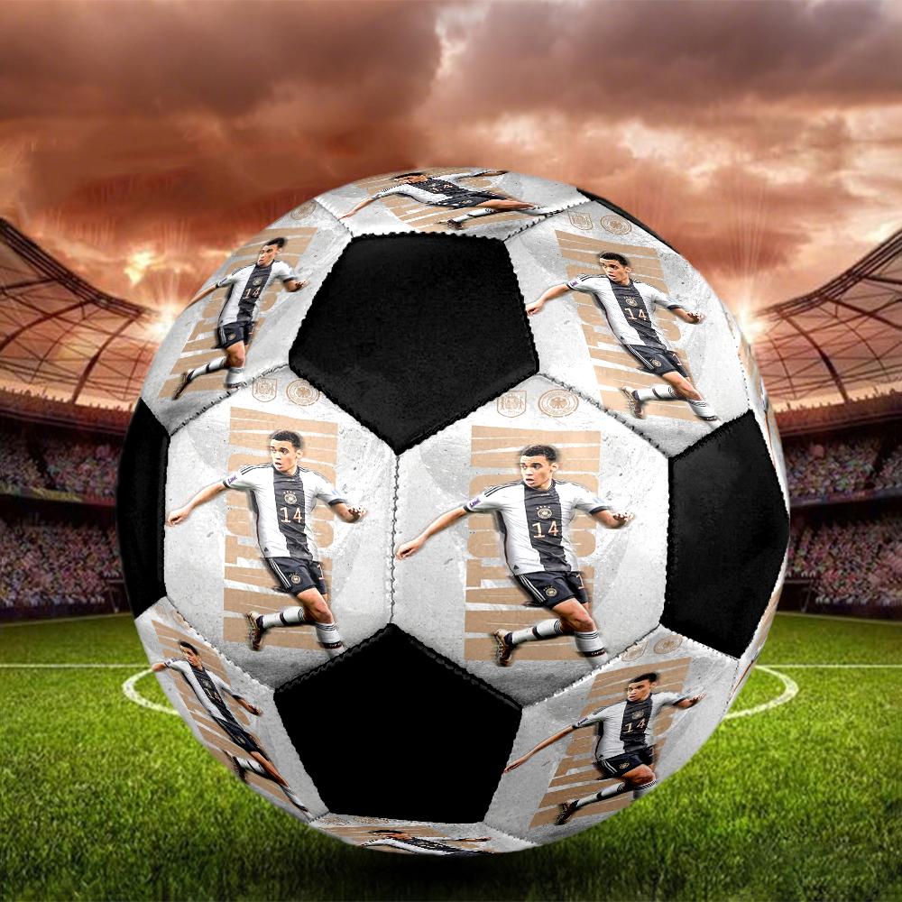 Jamal Musiala Ballon de Football en Salle Coloré Couture Machine PVC Taille 5 Entraînement d'Équipe Prêt pour la Compétition Durable Haut Rebond Cadeau Sportif Cool