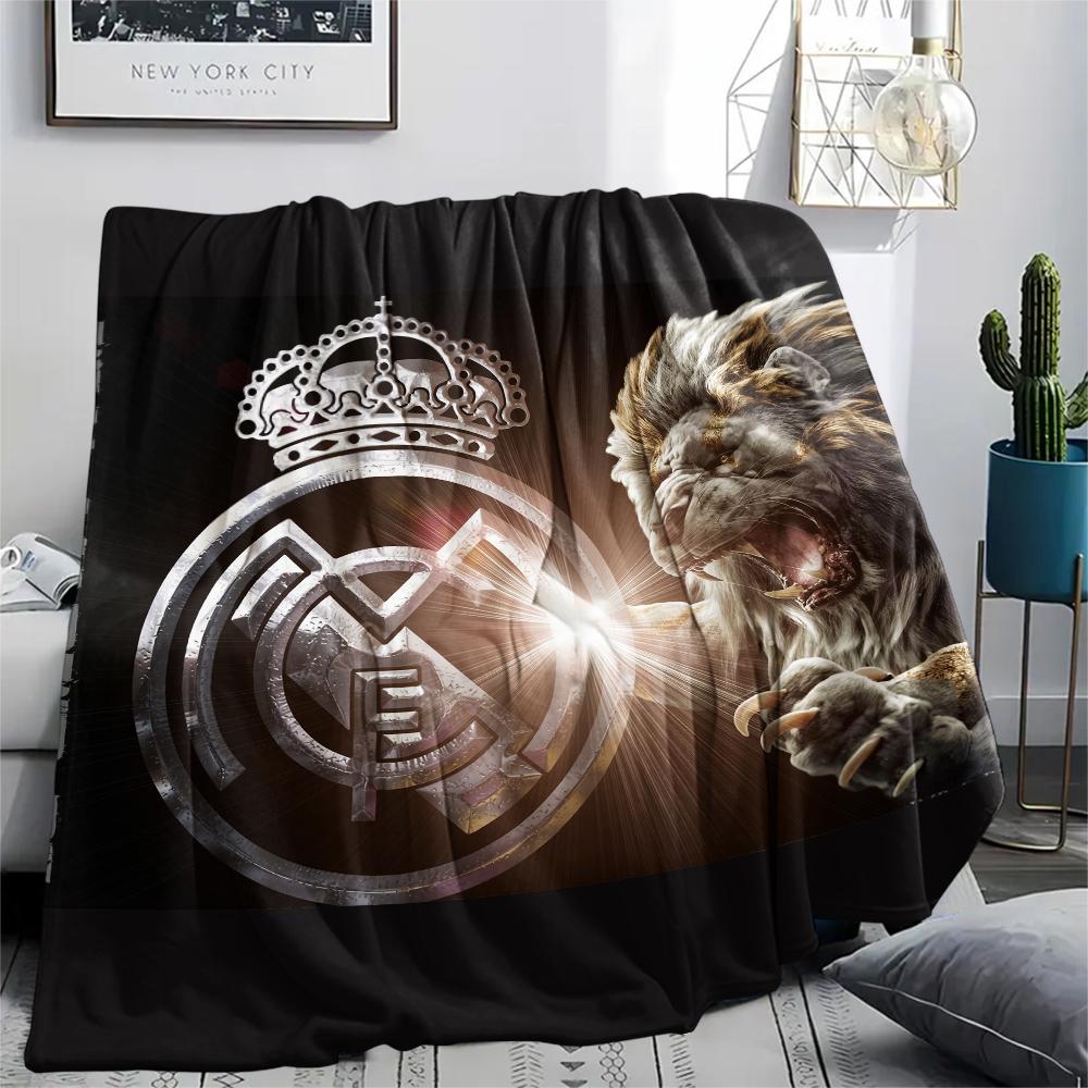 Real Madrid Team,pattern Flannel Blanket, High quality Comfortable for All Seasons, Home Decor, Warmth and Comfort, Perfect for Gifts.