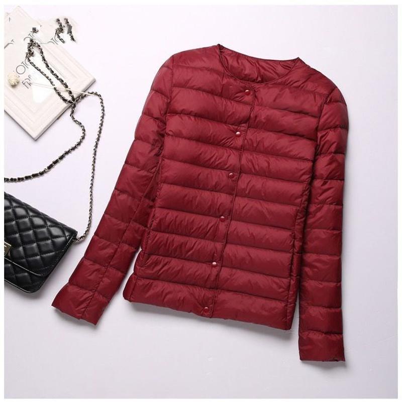 Weiße Entendaunen Leichte dünne Daunenjacke Damen Rundhals Kurzer Abschnitt Kragenlos Herbst und Winter Große Innen warme Jacke